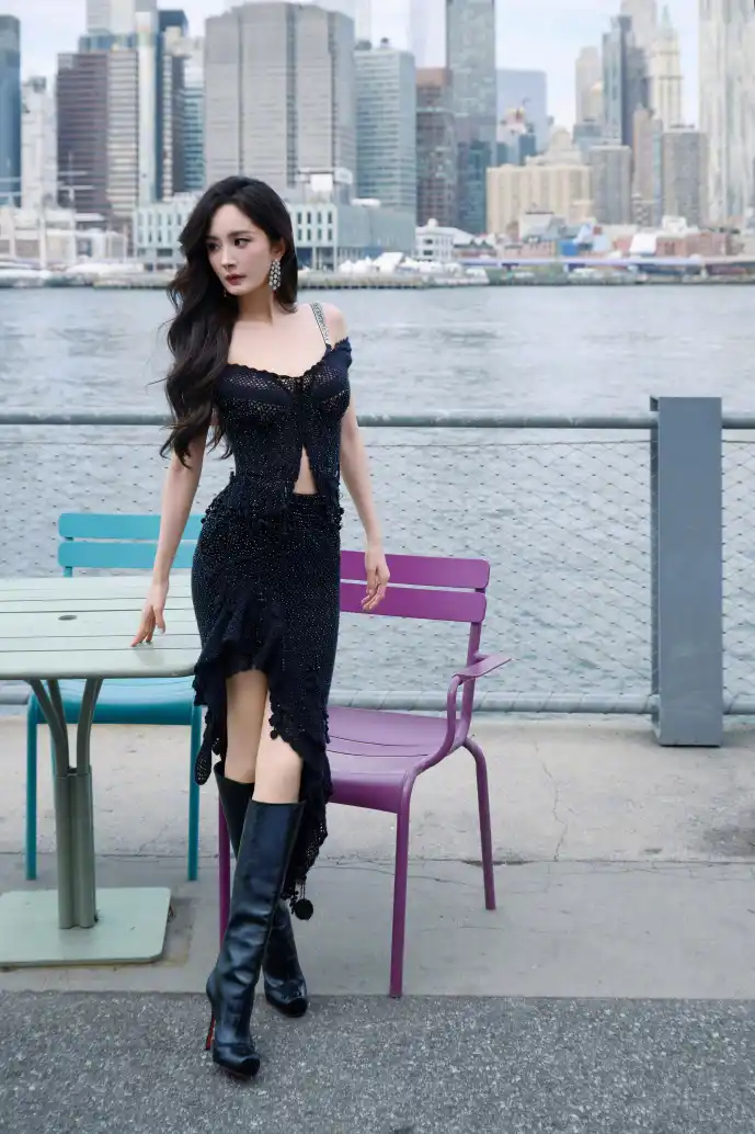 美人图下载数据分析